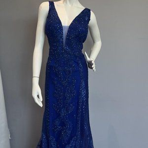 size 22 royal blue and black fitted formal/prom/black tie gown